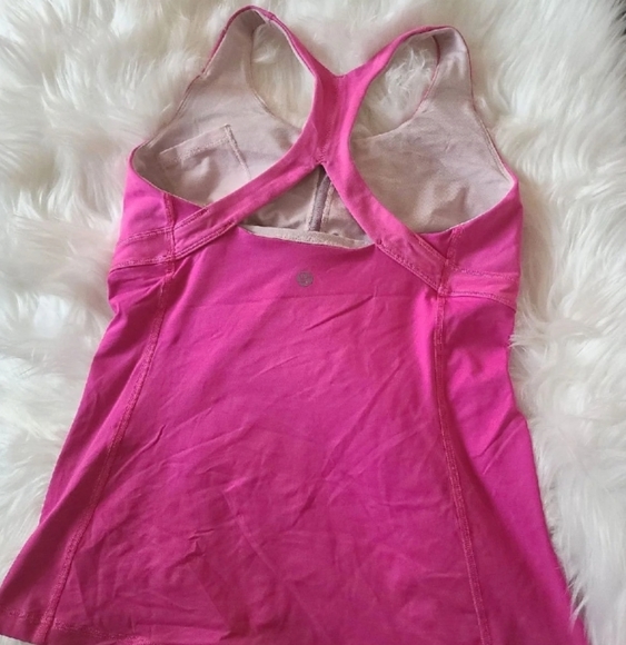 Lululemon - Picture 2 of 3